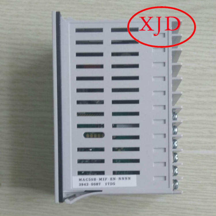 MAC50B (6).jpg MAC50B (6).jpg